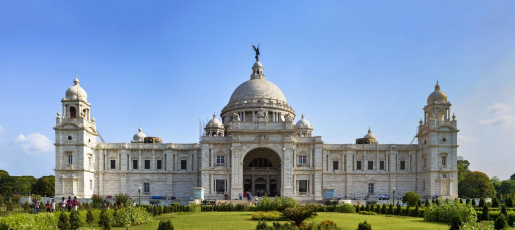 Victoria memorial- famous historical places in india from british era